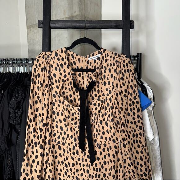 Reformation Terri Dress in Bobcat Romantic Soft Girl - Picture 11 of 17